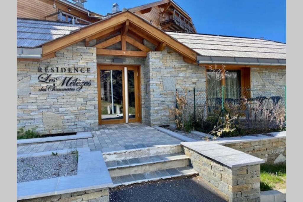 Appartement De Charme Dans Residence Avec Piscine La Joue Du Loup Saint-Étienne-en-Dévoluy Exterior foto